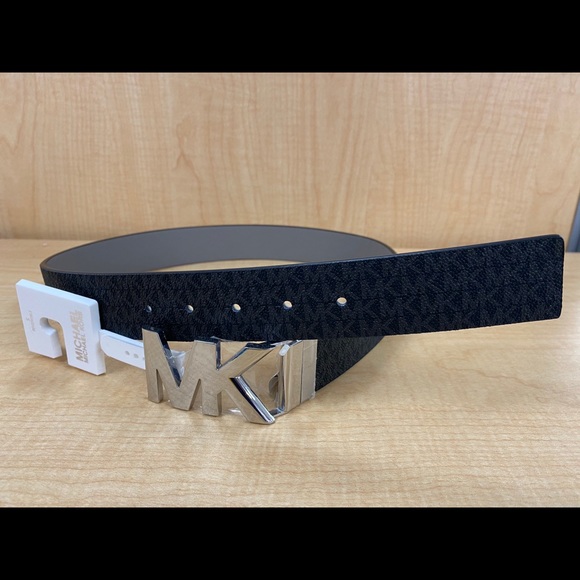 Belts - Picture 2 of 5